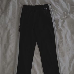 BLACK SWEATPANTS